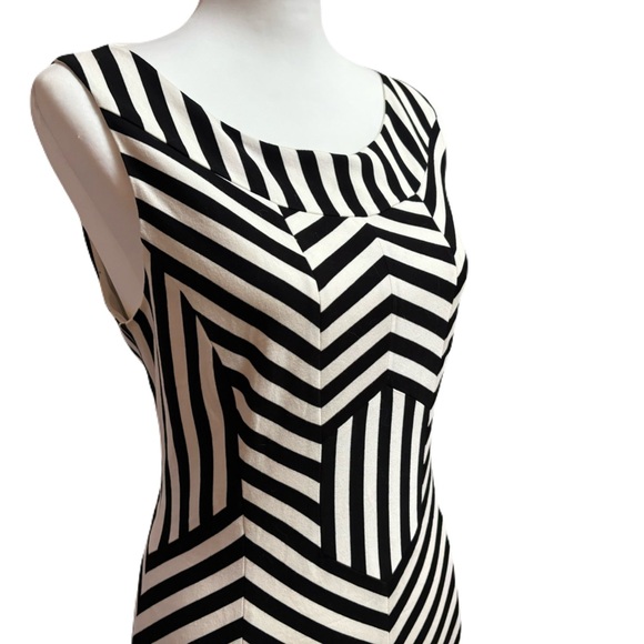 Vera Wang Black and White Chevron A-Line Dress | Sz. 12 | EUC - Picture 3 of 7